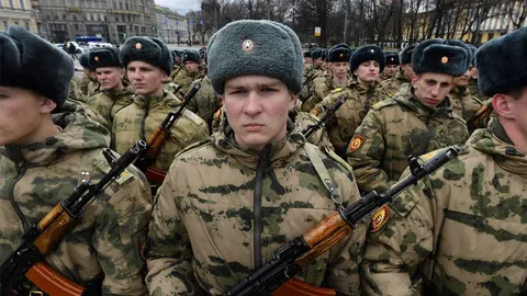 Росія може набрати 300–500 тисяч військових до кінця 2026 року — політолог