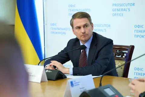 Кравченка не чекали в ПАРЄ: в ОГП теж не знали про його відрядження до Франції