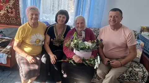 90 років, 7 дітей і 60 правнуків: на Волині привітали довгожительку