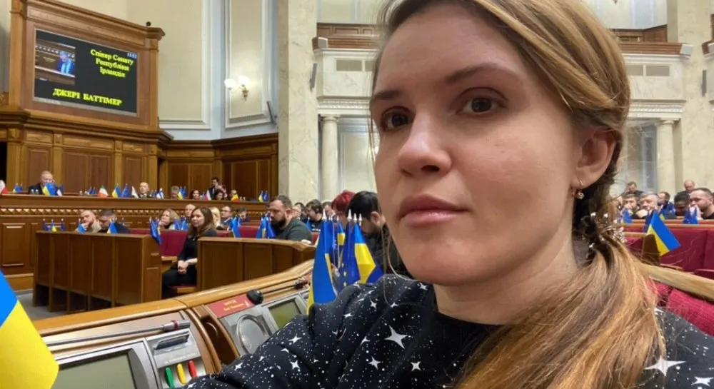 Безугла повернулася до фракції «Слуги народу»