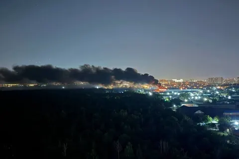 У Краснодарі безпілотники влучили у склад будматеріалів