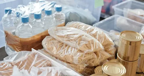 Зима 2026: що варто мати вдома на випадок перебоїв зі світлом і водою
