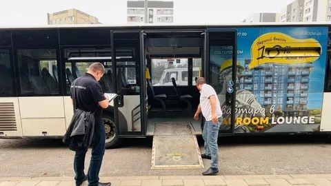 У Львові перевізників оштрафували на 119 тисяч гривень за під'їзд до бордюрів