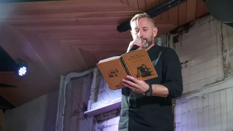 Жадан уперше представив у Чернівцях нову книгу «Гімни барокових війн»