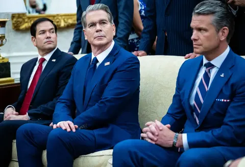 США готують новий економічний тиск на Іран: під ударом Китай і тіньовий флот