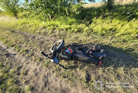 На Львівщині 13-річний хлопець на електровелосипеді впав і травмував себе та 11-річну пасажирку