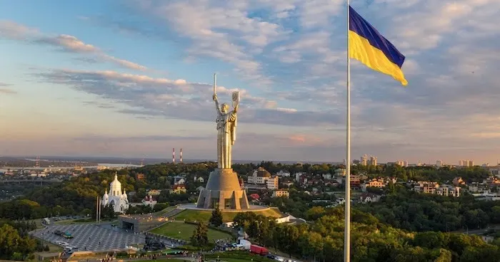 24 серпня 2026: робочий день чи вихідний? Що каже закон
