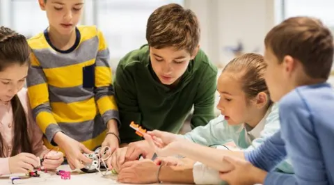 Англійська, Lego, шахи та футбол: у Вінниці стартує запис до безкоштовних гурткі