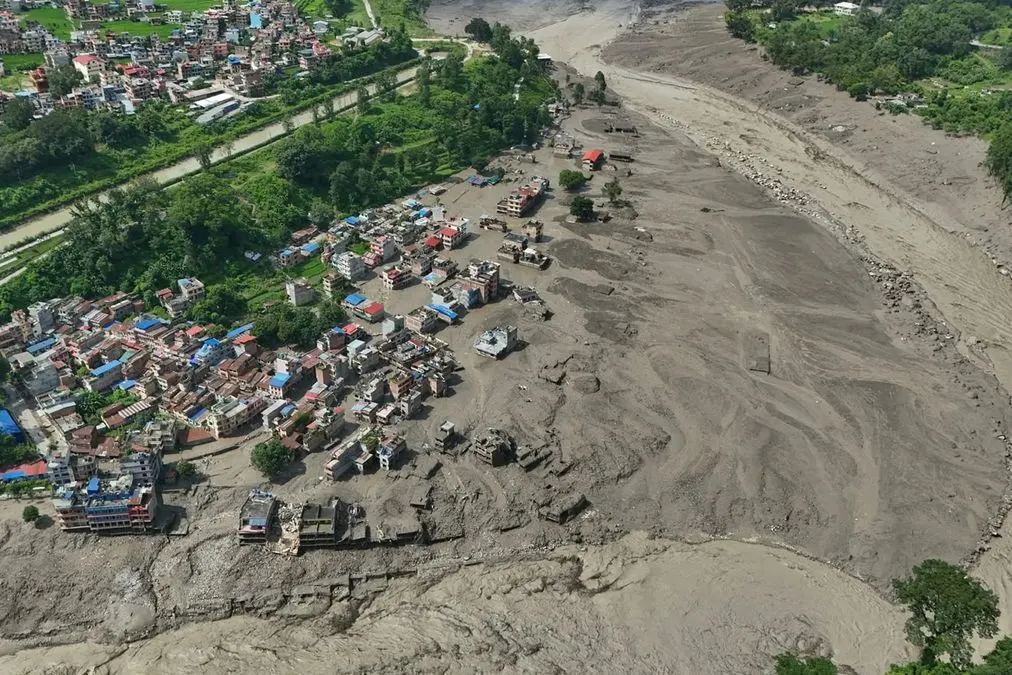 Непал знову під загрозою: прорвало греблю, вода вийшла з берегів