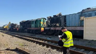 Тростянець під ударом: 19 дронів, поранені та зміни в русі поїздів