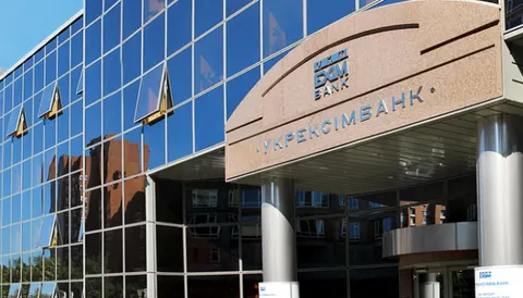 Укрексімбанк припиняє виплати: пенсіонерам треба обрати інший банк