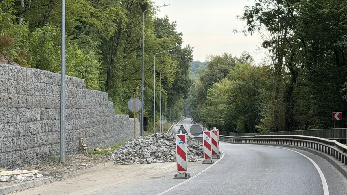 В'їзд до Львова: підпірну стінку з габіонів звели на 85%