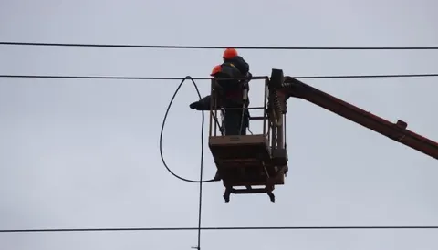 Нові знеструмлення в чотирьох областях через російські удари