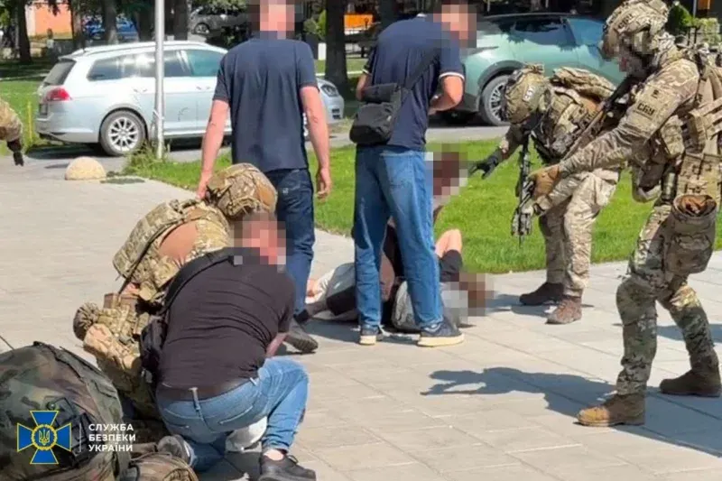 У Чернівцях затримали агентів РФ, які готували підпал електропідстанції