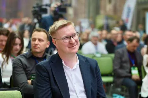Керівник економічного департаменту Львівщини отримав понад 80 тисяч зарплати