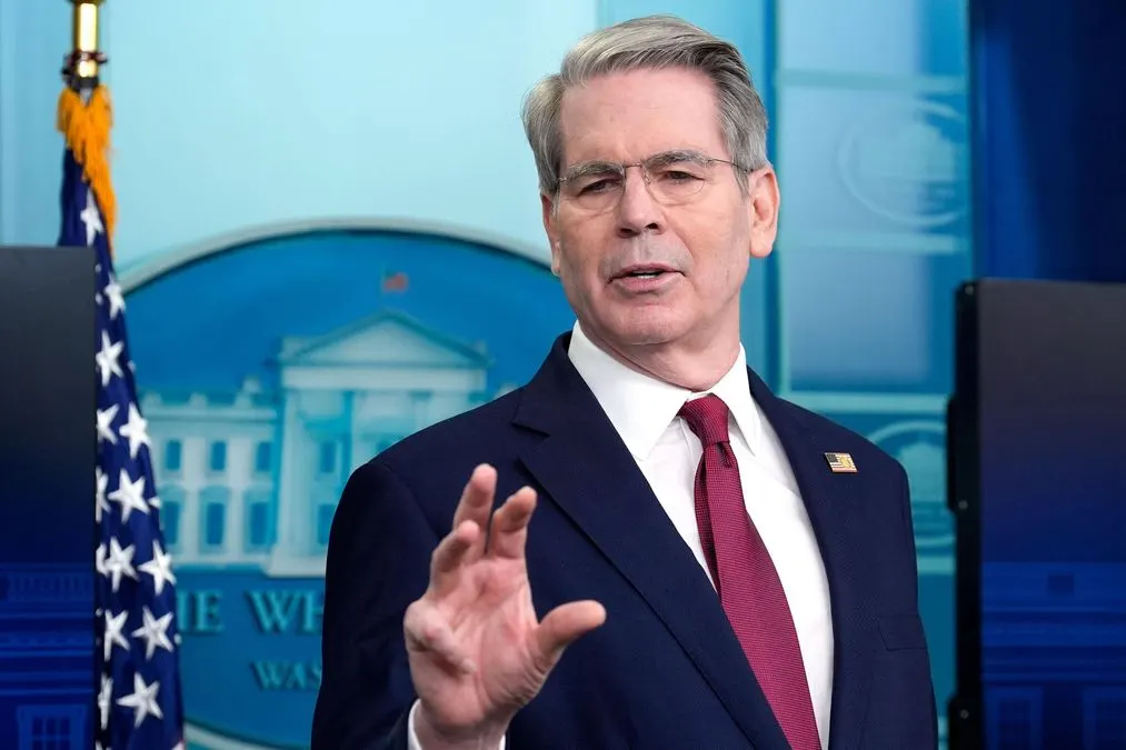 США оголосили про нову хвилю санкцій проти Ірану: що відомо