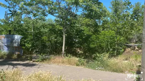 Яма у сквері «Адміралтейський» у Миколаєві: підприємець нічого не збудував, котл