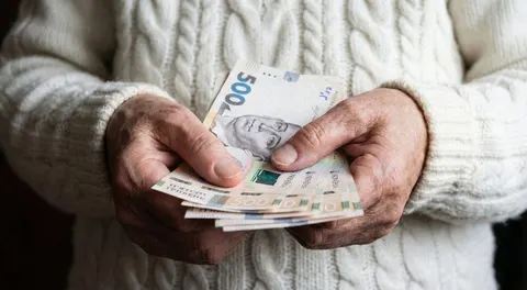 Виплати до Дня Незалежності: хто отримає 650 гривень у серпні