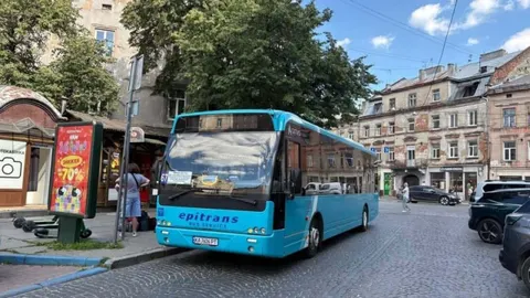 Маршрут №67 у Львові підсилили ще одним автобусом