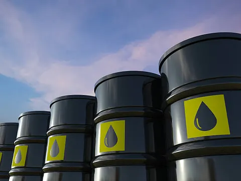 США та Венесуела уклали нафтову угоду на 65 млрд барелів: що відомо