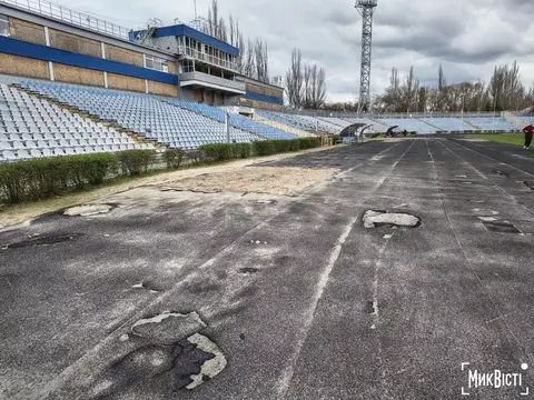У Миколаєві планують відновити бігові доріжки стадіону після обстрілу