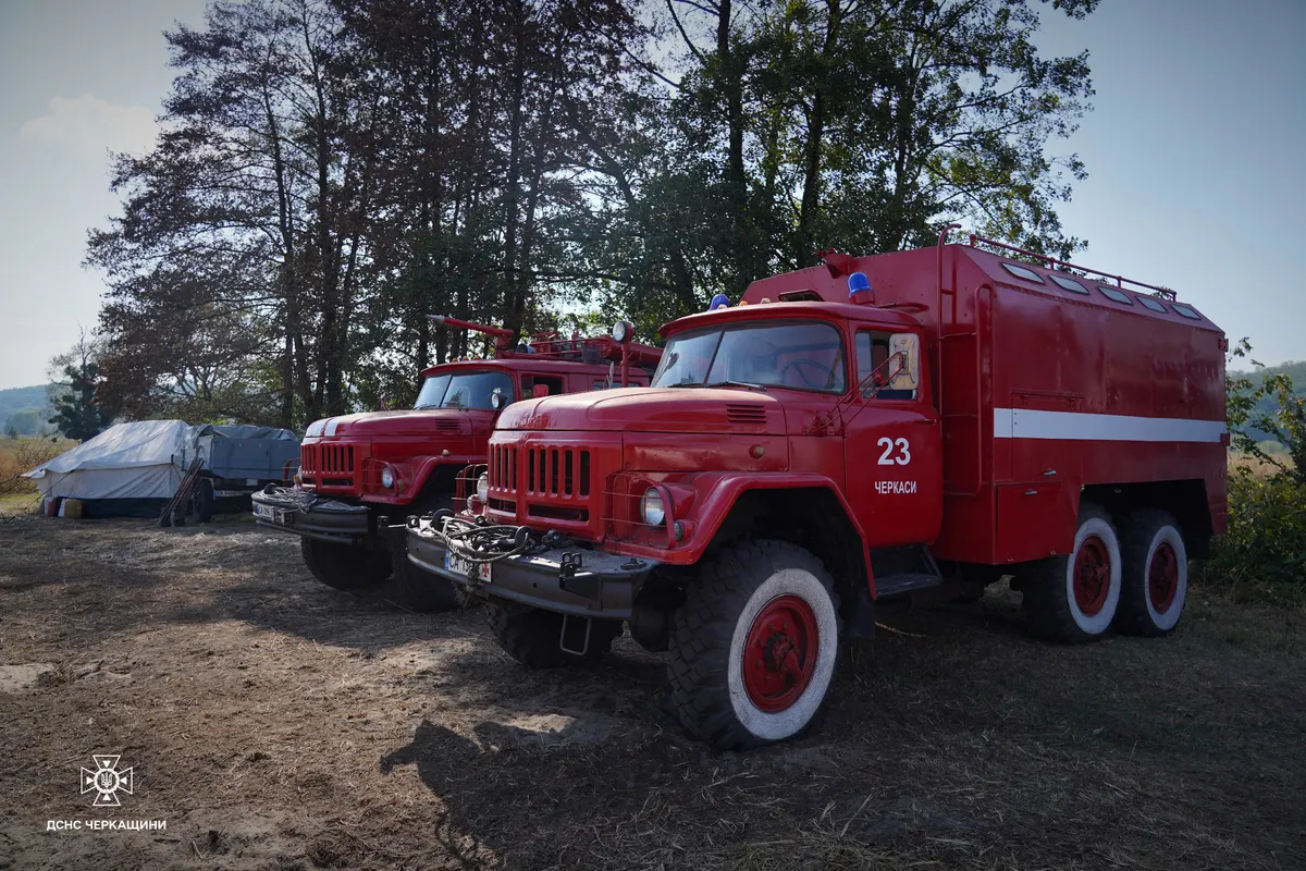 Скільки води у пожежній машині: роз'яснення черкаського рятувальника
