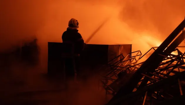 У Франції палає хімзавод: людей просять не виходити з домівок