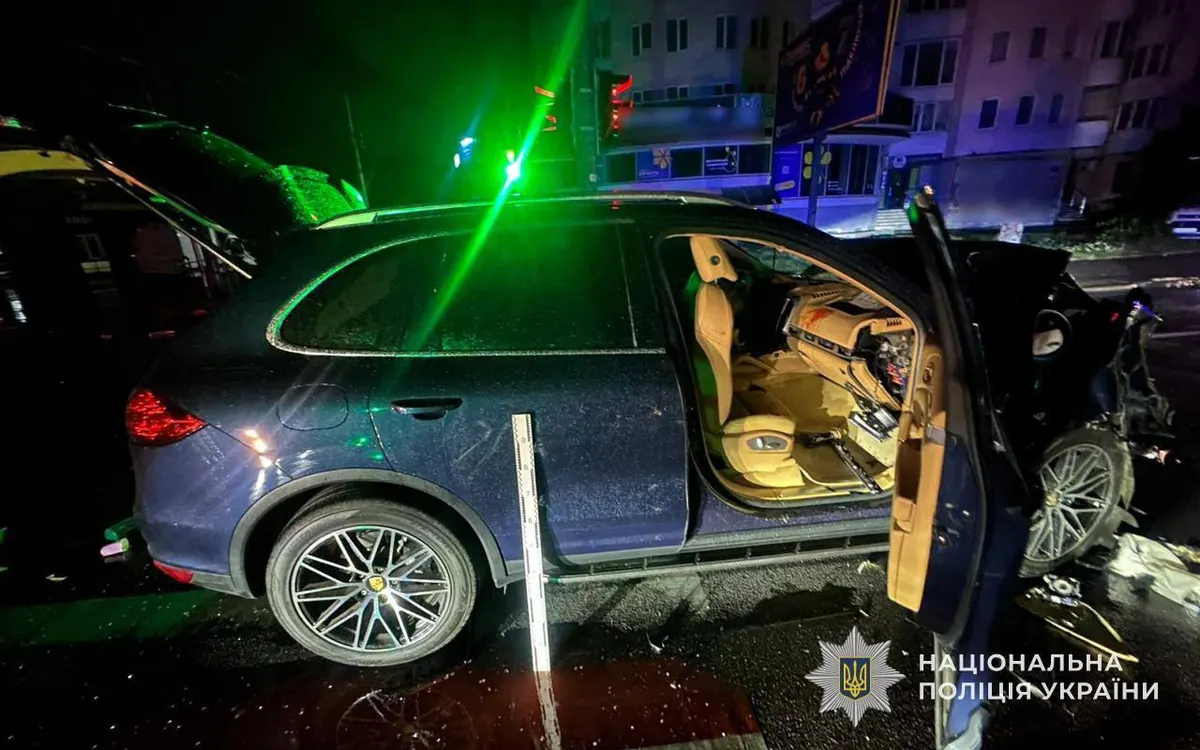 У Тернополі 21-річному водію Porsche, який утікав від патрульних, оголосили підозру