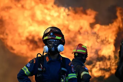 У Греції зіткнулися два гелікоптери під час гасіння пожеж: двоє загиблих