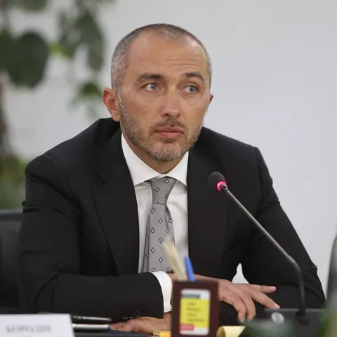 Валютні обмеження НБУ штовхають український бізнес в офшори — аналітики