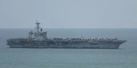 Авіаносець США вперше за 9 місяців зайшов у порт: 5 тисяч моряків зійшли на бере