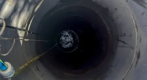 Рятувальники витягли чоловіка з 8-метрового колодязя на Вінниччині