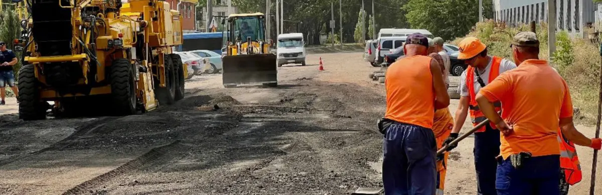 У Миколаєві полагодили дорогу до гаражів «Миколаївпастрансу»