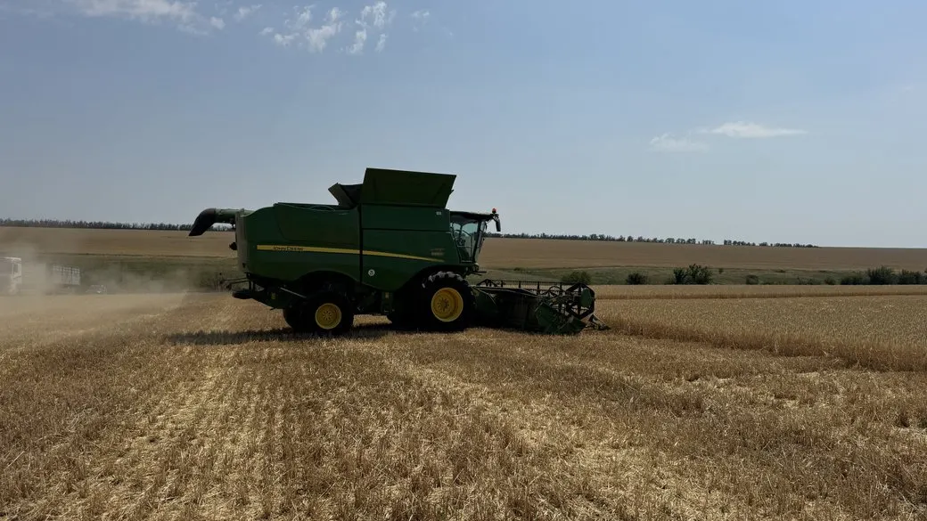 На Кіровоградщині зібрали 97% ранніх зернових: намолотили понад 2,3 млн тонн