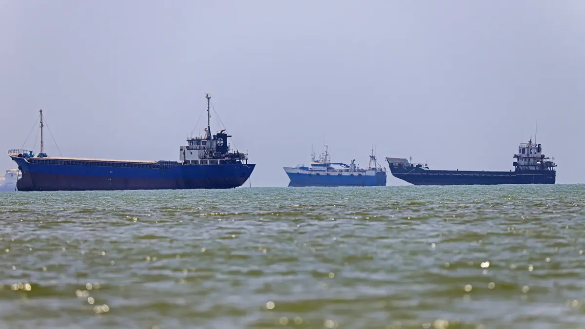 Біля Ормузької протоки атакували два танкери: що відомо