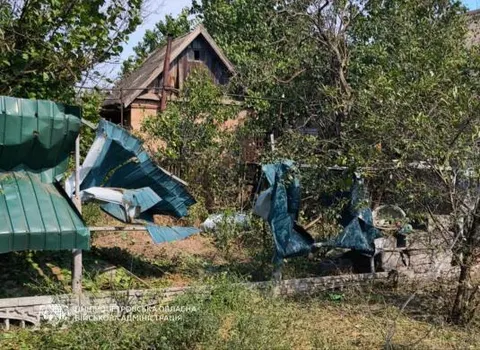 Атака на Дніпропетровщину: загиблий, поранені та десятки пошкоджених будинків