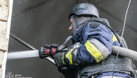 Нічна атака дронів на Харків: п'ятеро постраждалих, серед них рятувальник