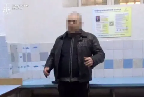 Інспектор львівського СІЗО постане перед судом: в'язень осліп після удару