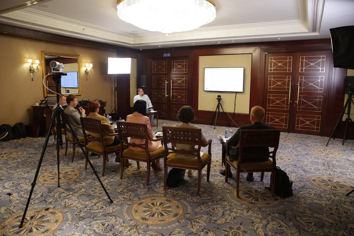 Зварювальники — нове золото: будівельний ринок зростає, а кадрів бракує
