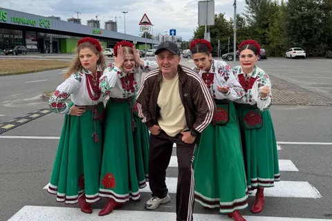 Дядя Жора заспівав про дизель по 100 гривень і велосипед