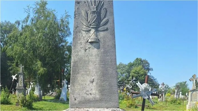 На Тернопільщині через спогади старожилів повернули ім'я священнику з безіменної могили