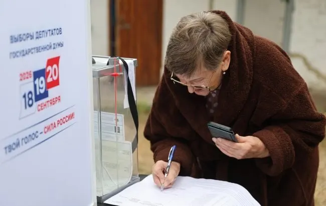 Вибори в РФ стартували з тиску на спостерігачів, примусу та зникнення людей