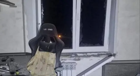 Удар FPV-дрона по багатоповерхівці в Запоріжжі: двоє поранених, серед них підліт
