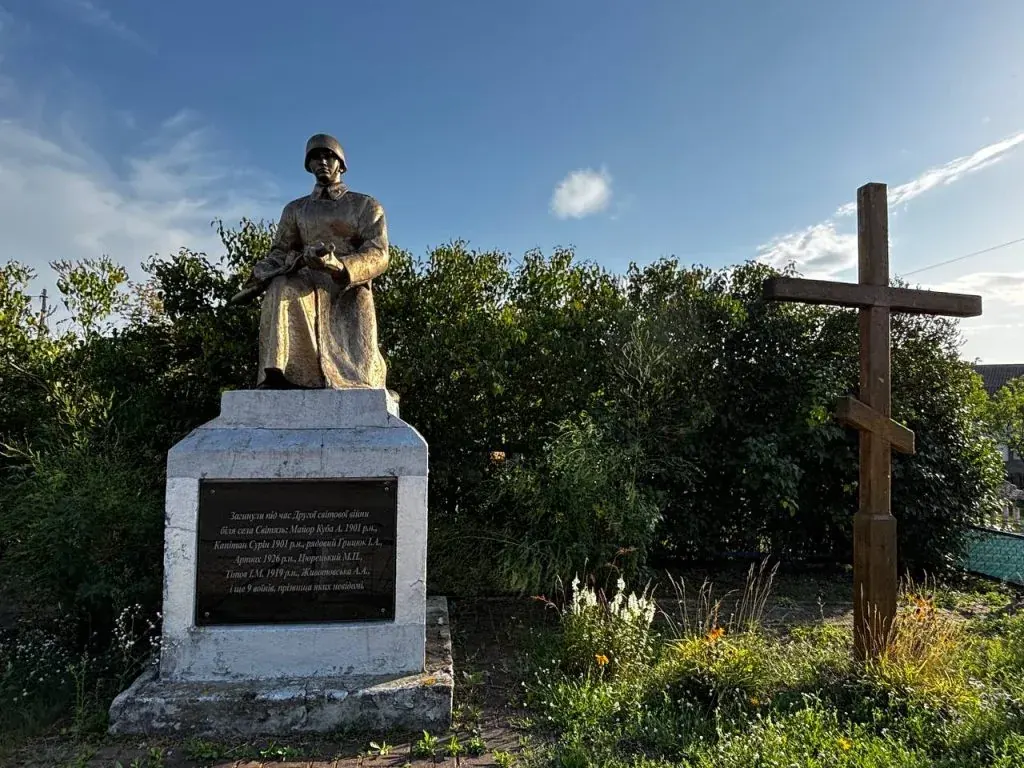 Світязь: радянський монумент досі стоїть у серці курорту