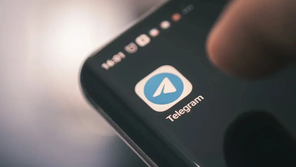 Шантаж криптовалютою: у Берліні обшукали власника українського Telegram-каналу