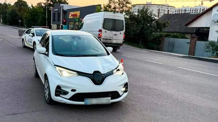 Смертельна ДТП у Дубні: жінка за кермом електрокара збила пішохода