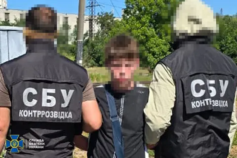 У Львові затримали агента РФ, який збирав дані для ударів та малював графіті