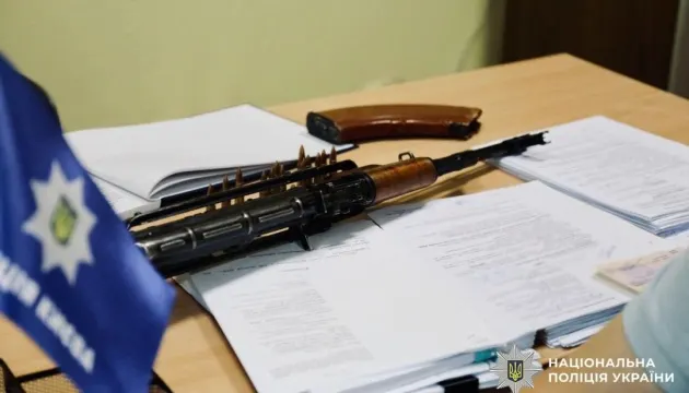 Понад 500 одиниць зброї за тиждень: поліція розкрила масштаби нелегального арсеналу