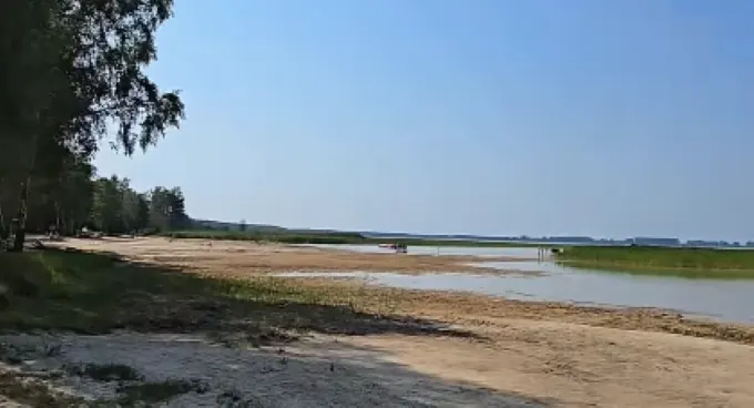 Світязь міліє: на Гряді вода відступила на десятки метрів
