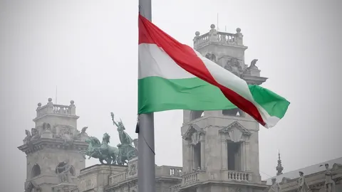 Угорщина висилає 10 російських дипломатів: що відомо